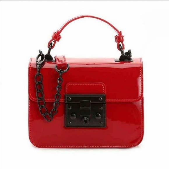 Steve Madden Handbags - BRAND NEW, PATENT RED STEVE MADDEN CROSSBODY!